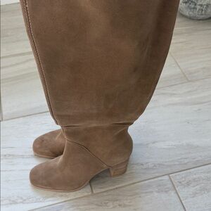 Dolce Vita Fynn Truffle Suede Heeled Boots Size 10 Wide Calf